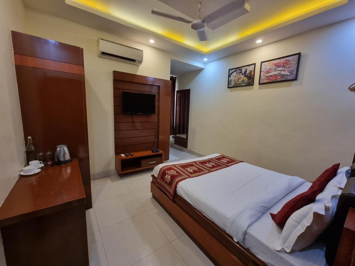 Hotel Vitthal International, Prayagraj Allāhābād Junction Exterior foto